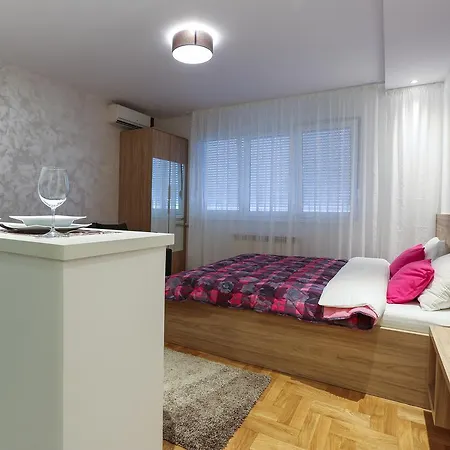 Promenada 30 Apartment Novi Sad